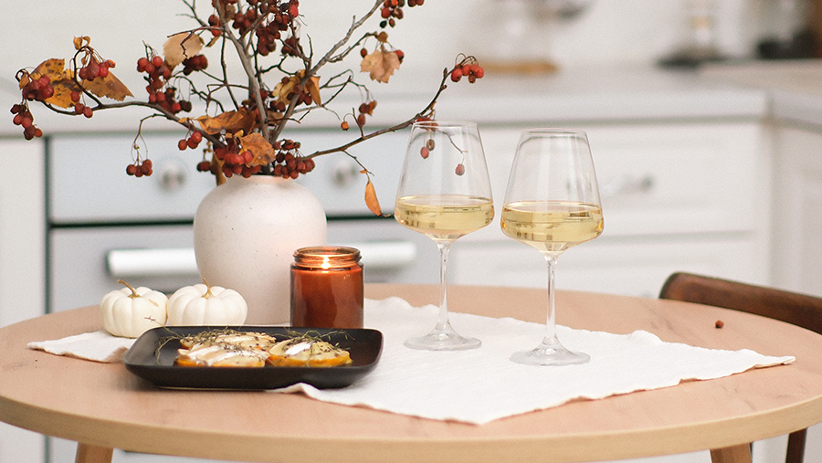 Scented candles work as a mind-body healing wonder to create a soothing atmosphere.